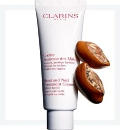 Clarins Hand & Nail Treatment Cream Handcrème - 100 Ml 10 Clarins Hand & Nail Treatment Cream Handcrème - 100 Ml -Verzorgingsproducten 1114x1200 1