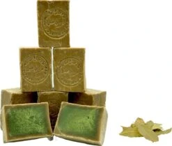 Aleppo Zeep - Olijf En 30 % Laurier - Savon D'Alep - 6 Blokken - +/- 1,2 Kg 6 Aleppo Zeep - Olijf En 30 % Laurier - Savon D'Alep - 6 Blokken - +/- 1,2 Kg -Verzorgingsproducten 1200x1018 1