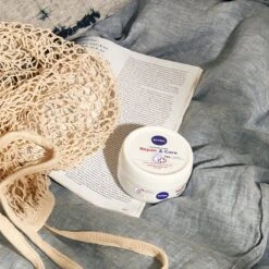 NIVEA Repair & Care Bodycrème - Zeer Droge Huid - 300 Ml 5 NIVEA Repair & Care Bodycrème - Zeer Droge Huid - 300 Ml -Verzorgingsproducten 1200x1200 127