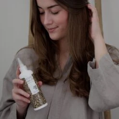 Australian Bodycare Scalp Serum 250 Ml - Hoofdhuid Bevochtiger Tegen Puistjes, Roos, Jeukende, Droge En Schilferende Hoofdhuid Gebaseerd Op Tea Tree Olie - Geschikt Voor De Verzorging Van De Hoofdhuid Voor Mensen Met Psoriasis Of Eczeem 9 Australian Bodycare Scalp Serum 250 Ml - Hoofdhuid Bevochtiger Tegen Puistjes, Roos, Jeukende, Droge En Schilferende Hoofdhuid Gebaseerd Op Tea Tree Olie - Geschikt Voor De Verzorging Van De Hoofdhuid Voor Mensen Met Psoriasis Of Eczeem -Verzorgingsproducten 1200x1200 1792