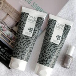 Australian Bodycare Body Lotion 200 Ml - Bodylotion Met Tea Tree Olie Verzorgt En Voorkomt Een Onzuivere En Droge Huid - Vermindert Vlekjes, Puistjes, Jeuk, Jeugdpuistjes, Lichaamsgeurtjes & Zweetvoeten - Geschikt Voor Vrouwen & Mannen -Verzorgingsproducten 1200x1200 307