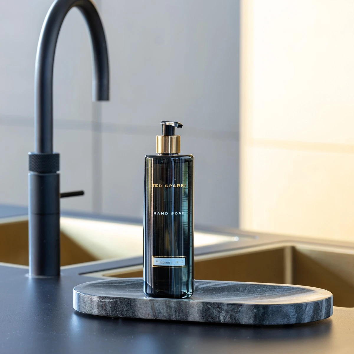 Ted Sparks - Handzeep - Patchouli & Musk 2 Ted Sparks - Handzeep - Patchouli & Musk - Afbeelding 2