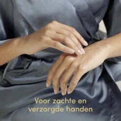 Dove Deeply Nourishing Verzorgende Handzeep - 6 X 250 Ml - Voordeelverpakking 10 Dove Deeply Nourishing Verzorgende Handzeep - 6 X 250 Ml - Voordeelverpakking -Verzorgingsproducten 1200x1200 597