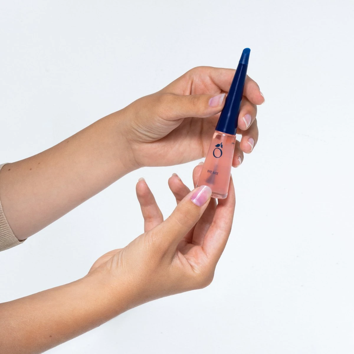 Herome Bye Bite - Anti-Nagelbijt Nagelbijt Nagellak - Stop Duimzuigen En Nagelbijten Nagelriembijten - Voor Volwassenen (Unisex) En Kinderen. - 10ml. 8 Herome Bye Bite - Anti-Nagelbijt Nagelbijt Nagellak - Stop Duimzuigen En Nagelbijten Nagelriembijten - Voor Volwassenen (Unisex) En Kinderen. - 10ml. - Afbeelding 8