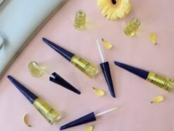 Herome Voedende Nagelolie - Nourishing Nail Oil - Herstelt, Droge, Breekbare Nagels En Maakt Nagels Weer Gezond En Veerkrachtig.- 10ml. 13 Herome Voedende Nagelolie - Nourishing Nail Oil - Herstelt, Droge, Breekbare Nagels En Maakt Nagels Weer Gezond En Veerkrachtig.- 10ml. -Verzorgingsproducten 1200x900 19