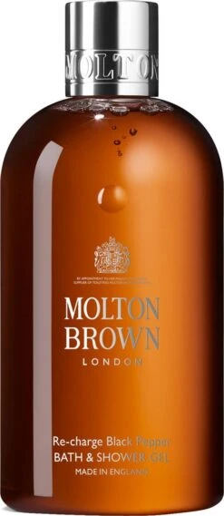 Molton Brown Bath & Body Re-Charge Black Pepper Bath & Shower Gel 7 Molton Brown Bath & Body Re-Charge Black Pepper Bath & Shower Gel -Verzorgingsproducten 521x1200