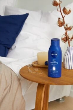 NIVEA Verzorgende Bodymilk - 400 Ml 7 NIVEA Verzorgende Bodymilk - 400 Ml -Verzorgingsproducten 800x1200 3