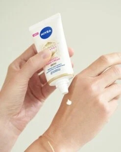 NIVEA Luminous630 Anti Spot Handcreme Anti Pigment - 50 ML 5 NIVEA Luminous630 Anti Spot Handcreme Anti Pigment - 50 ML -Verzorgingsproducten 960x1200 20